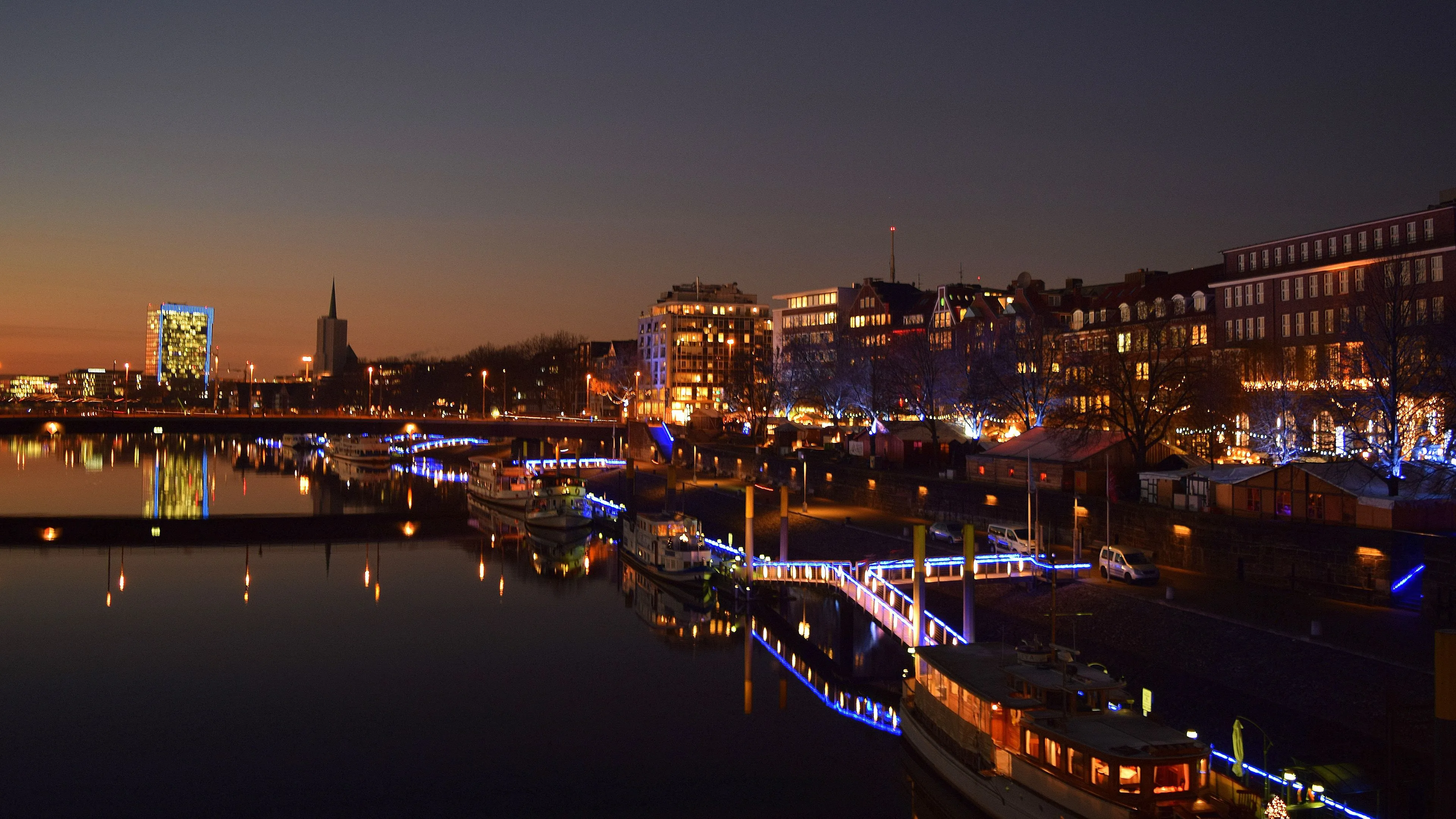 Weserufer Schlachte bei Nacht